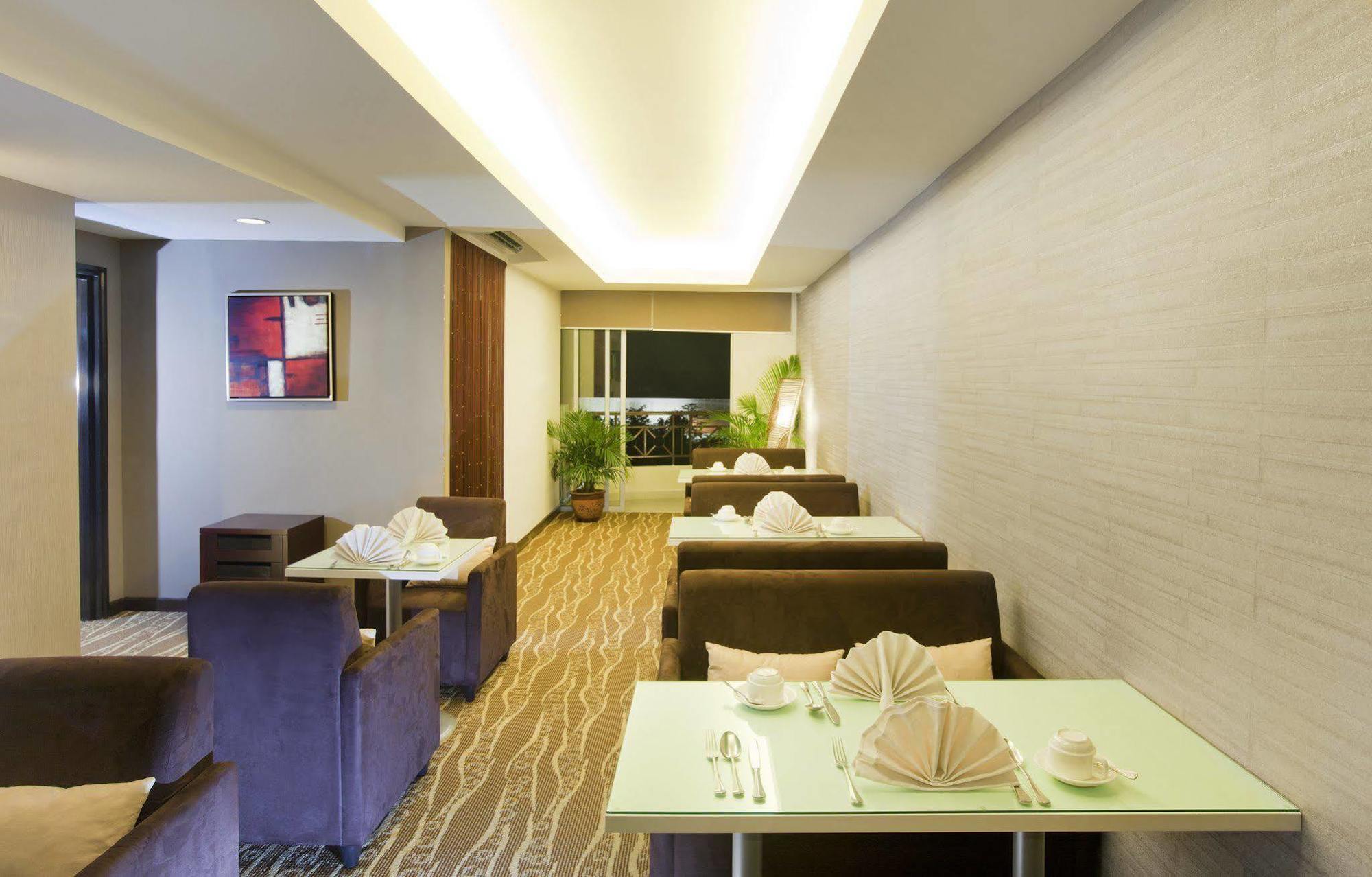 Silka Johor Bahru Hotel Exterior foto