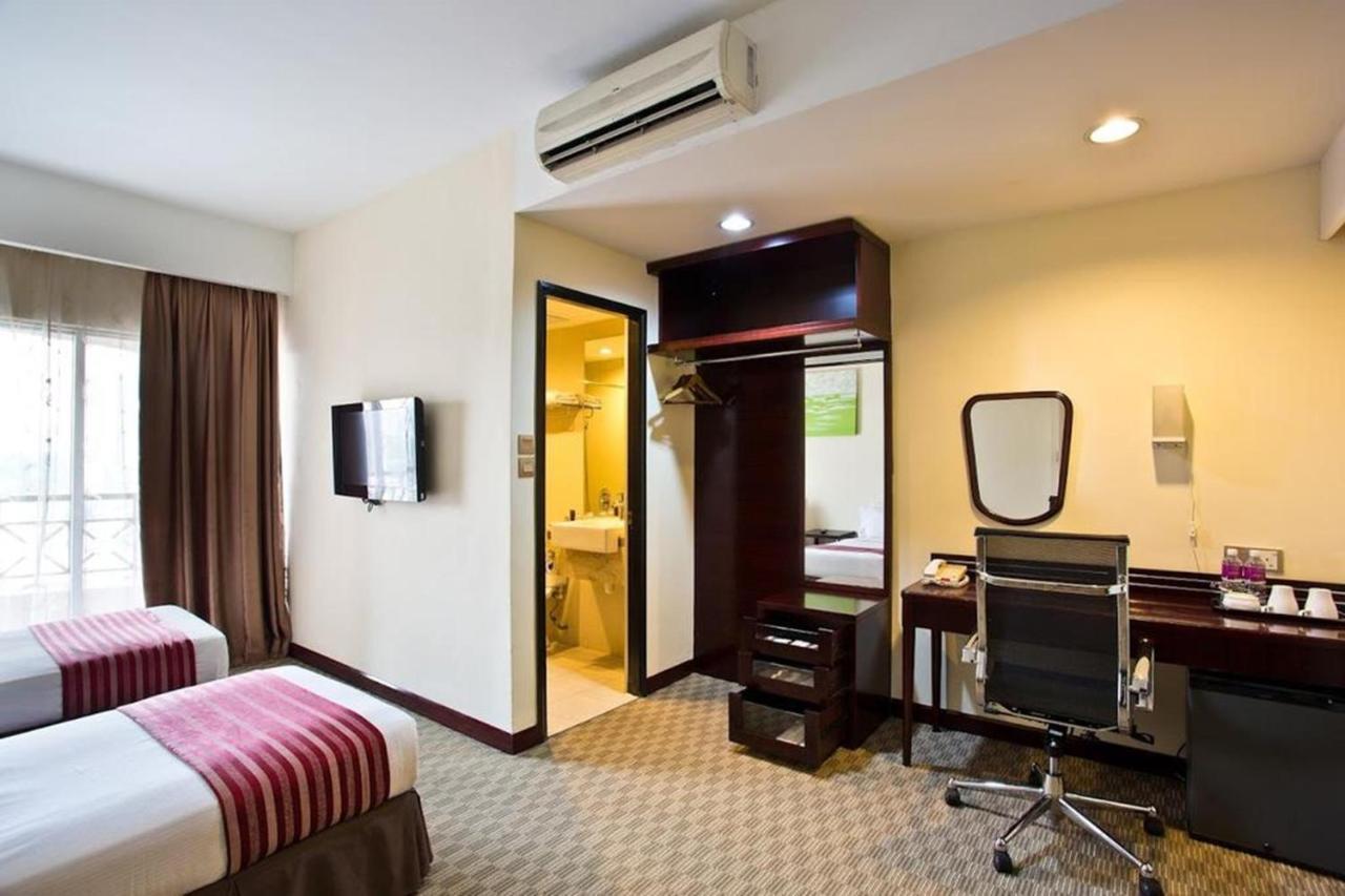 Silka Johor Bahru Hotel Exterior foto