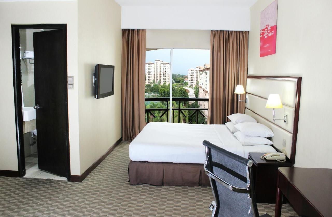 Silka Johor Bahru Hotel Exterior foto