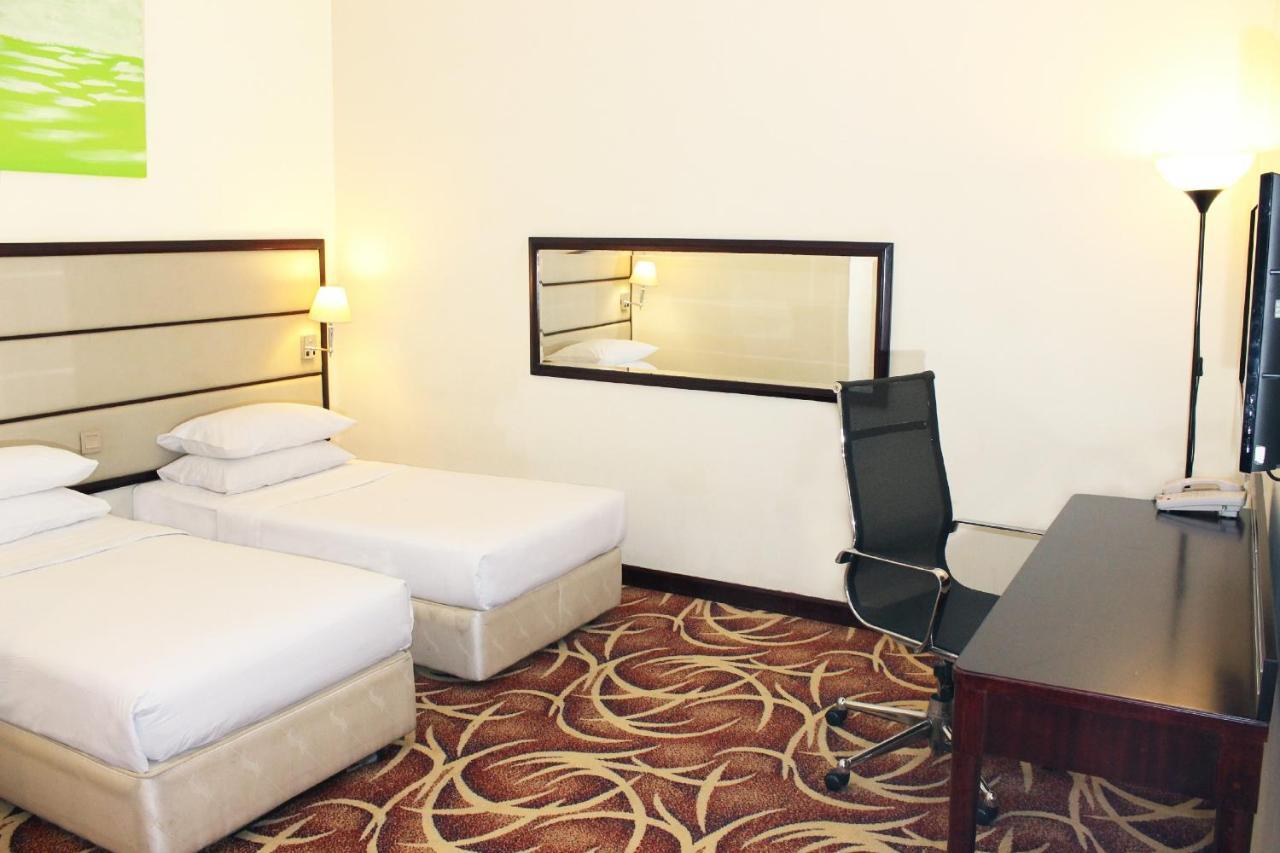 Silka Johor Bahru Hotel Exterior foto