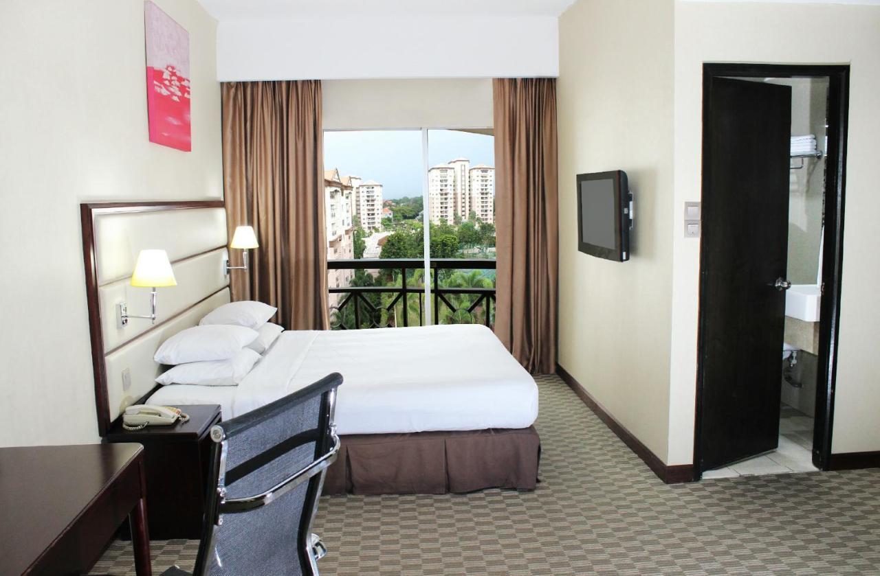 Silka Johor Bahru Hotel Exterior foto
